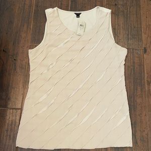 ann taylor cream sleeveless ruffle blouse size L